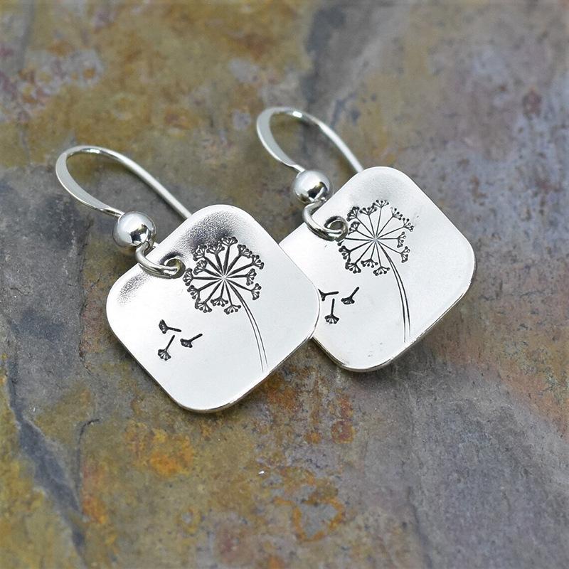 1 Pair of Minimalist Retro Square Dandelion Earrings Fashion Earrings