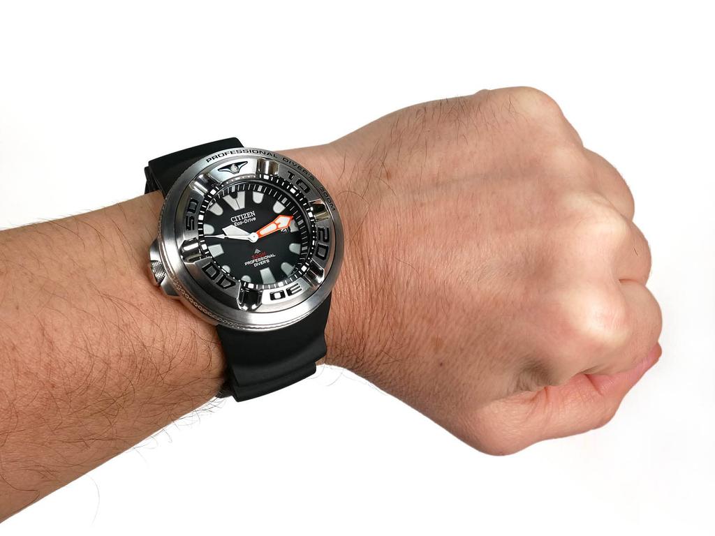 CITIZEN Model WR300 Professional Diver with Black Rubber Overseas Imported No. bj8050-08e Men's ECO-DRIVE Strap, Eco-Drive, Model,