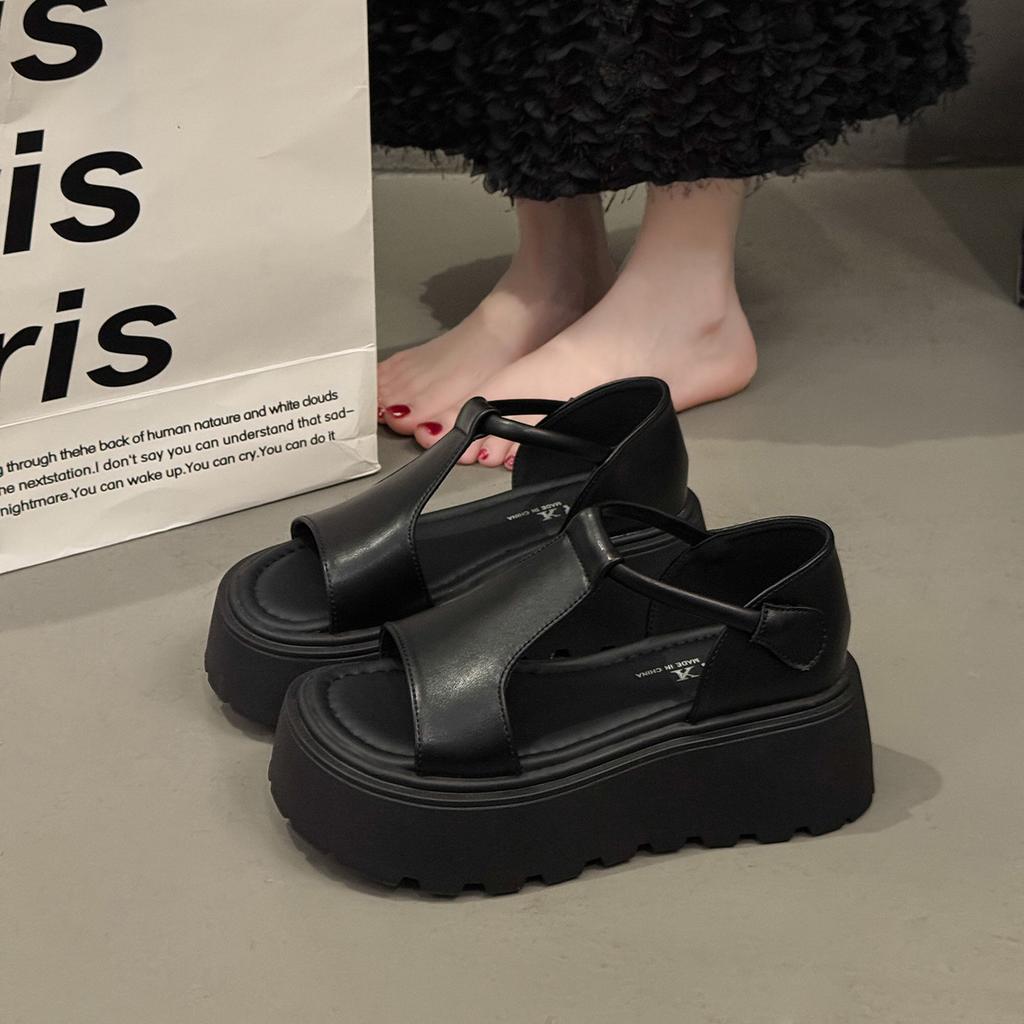 Muffin platform sandals women's summer 2025 new with skirt retro versatile casual heightening soft-soled beach Roman shoes