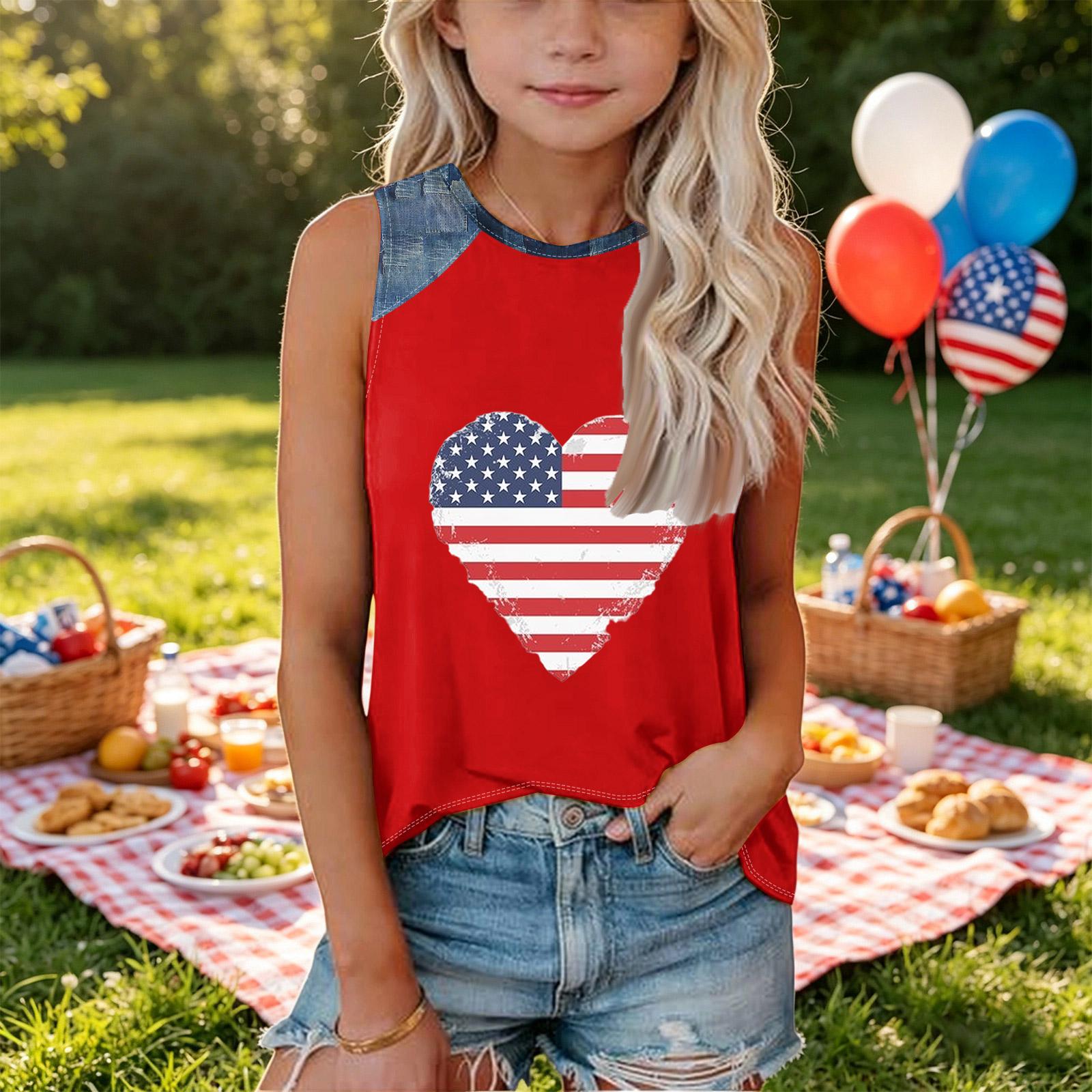 

Sleeveless Loose Fit Tank Top with Round Neck and Printed Denim Patchwork Heart Design for Women Casual Summer Wear 120