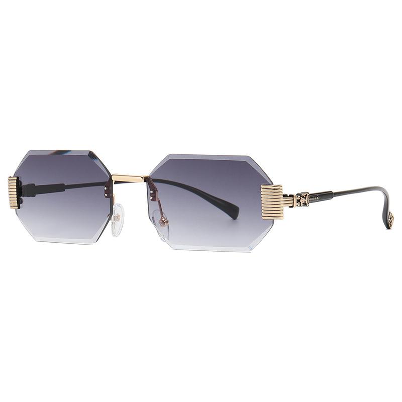 

Vintage Small Rectangle Rimless Sunglasses Women Men Fashion Luxury Brand Designer ins Trend Travel Metal Sun Glasses For Female as the picture серый
