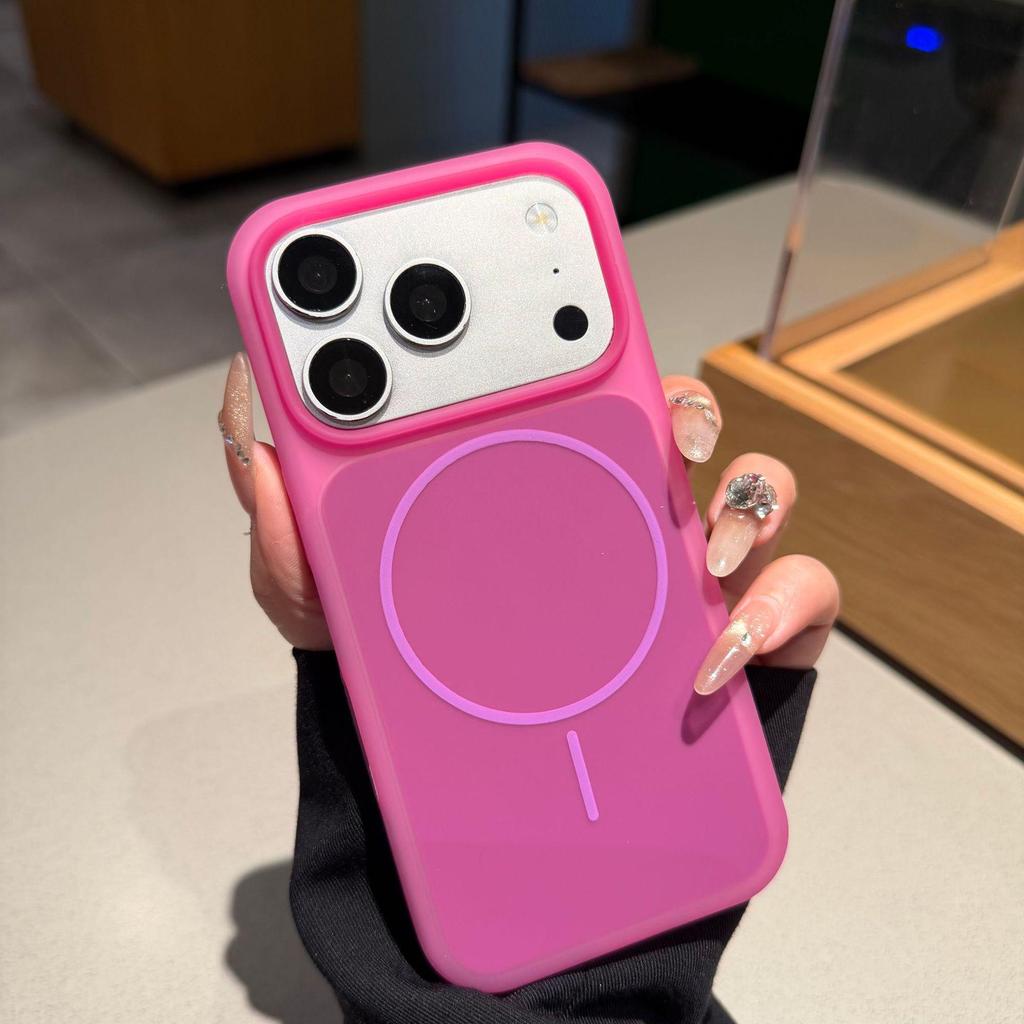 Ice Cream Magnetic Silicone Case for iPhone 15/17 Pro Max - Two-Color Matte Finish