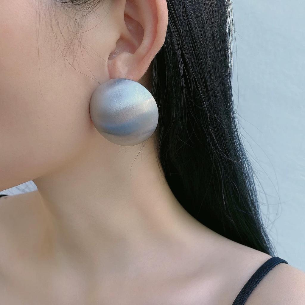 European American Retro Matte Brushed Large Round Stud Earrings Women Light Luxury Simple Ins Cold Style Versatile Ear Jewelry Gift