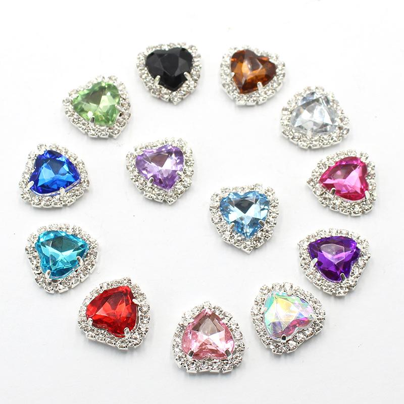 

Metal Heart-Shaped Rhinestone Acrylic Embellishment Button for DIY Clothing, Hair, and Jewelry Accessories Gold