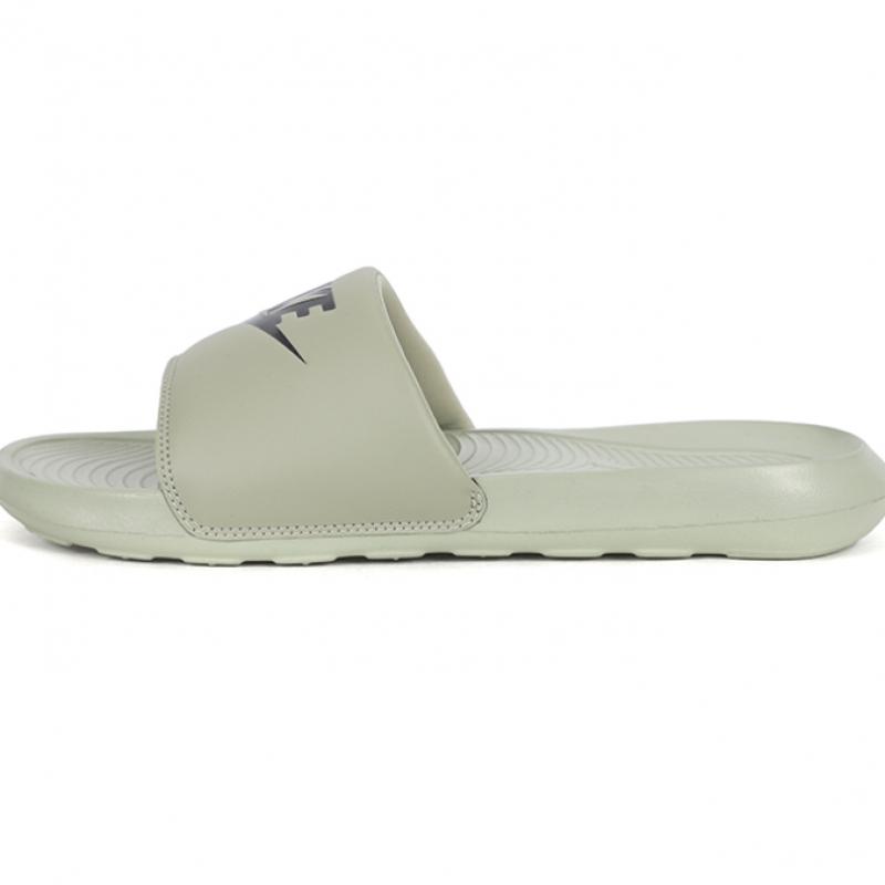 Nike Victory One Slide