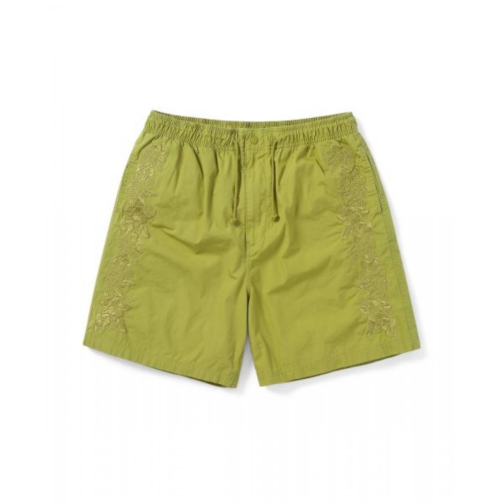 

Floral Embroidered Short Olive S