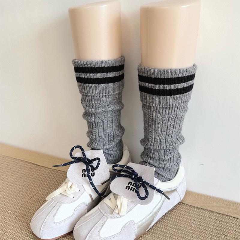 Women's Wool Mid-Calf Socks: Thickened Autumn/Winter Brown Slouch & Gray Stirrup Warmers