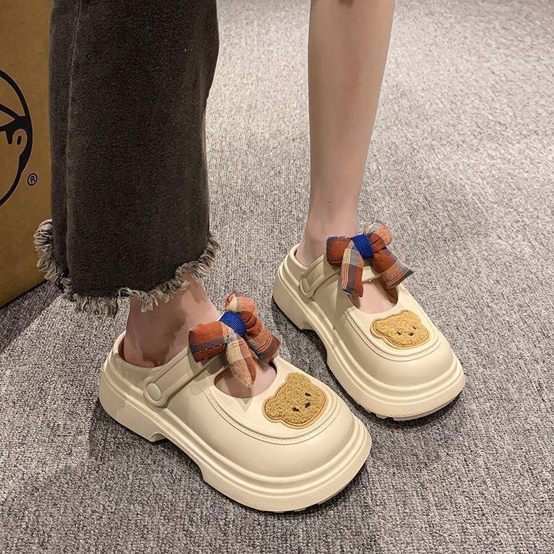 Bear Bow Height-increasing Hole Shoes for Women's Outer Wear, Spring and Summer 2025 New Versatile Thick-soled Bag Head Cool Slippers