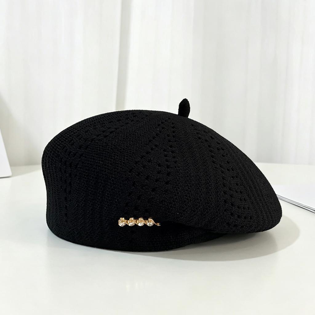 Elegant Japanese Style Hollowed Out Beret Hat Vintage Fashionable Weave Painter Hat Fresh Color Thin Crochet Knitted Cap Beach