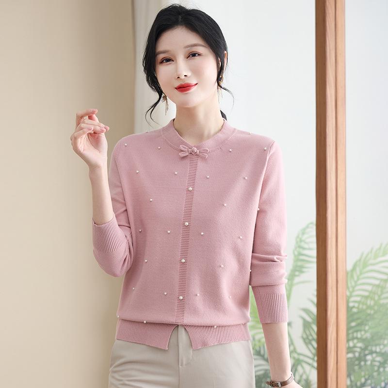 

Chic Spring Knit Loose Sweater for Middle-Aged Women - Age-Defying Base Layer Top XL (for 60-65 kg) розовый