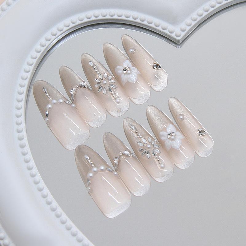 Three-dimensional Cat's Eye French Sparkle Pile Diamond Flower Pearl Fashionable Versatile European and American Style Removable Manicure 30 Pieces