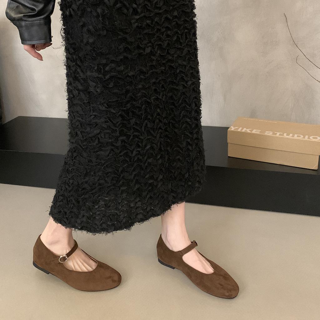 THEDOUDOU Round Head Retro Temperament Word with Mary Jane Shoes Women's 2025 Flat-bottomed Suede Single Shoes Doudou Shoes