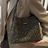 Large Capacity Leopard Print Commuting Bag for Women Trendy Autumn New Casual and Fashionable One-shoulder Armpit Tote Bag
