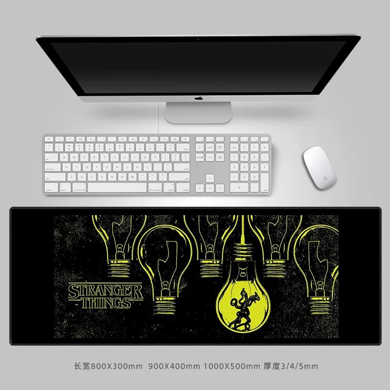 Tappetino per Mouse in Pelle di StrangerThings di Alta Qualità, Pad per Tastiera Computer Periferico, Dimensioni Grandi, Scrivania Antiscivolo Impermeabile, Pa Dcreativo Periferica TV Americana