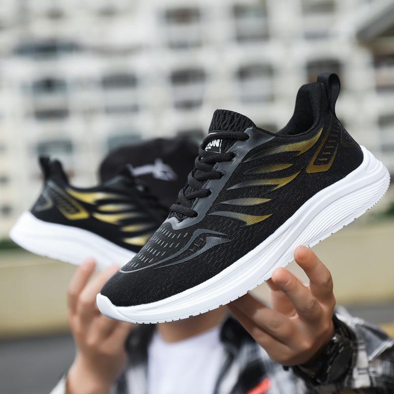 

Men s shoes summer sports shoes men s lightweight cold sticky shoes breathable mesh sports casual shoes trendy shoes running shoes 44 чорний