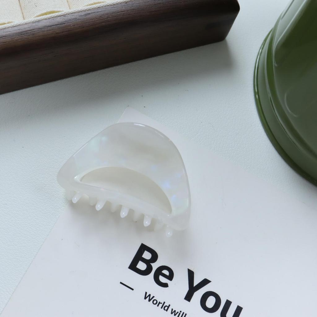 Nan Rui 4.5cm Acetate Hollow Semicircle Claw Clip - Sweet & Trendy Hair Accessory