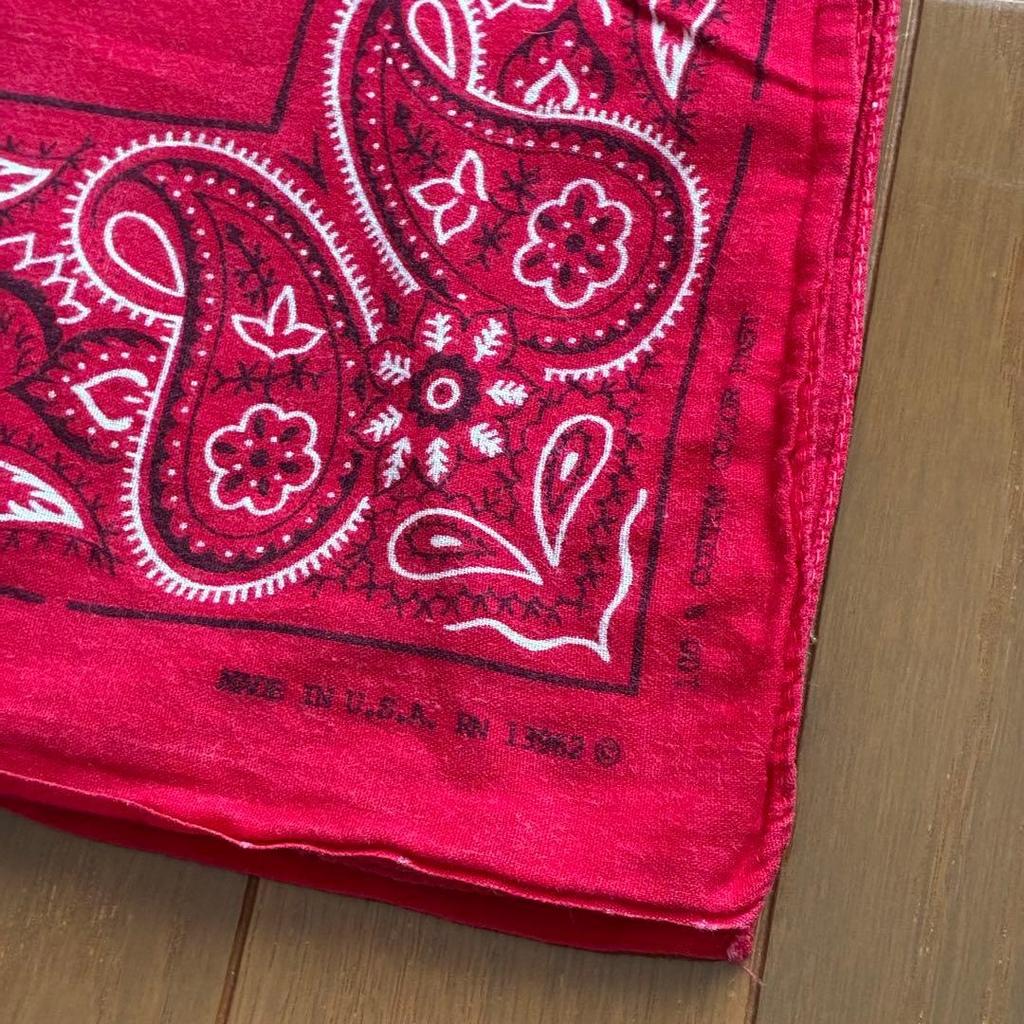 Used 70s Vintage USA Made Paisley Pattern Bandana Used Scarf Red Handkerchief One-Ear Men's