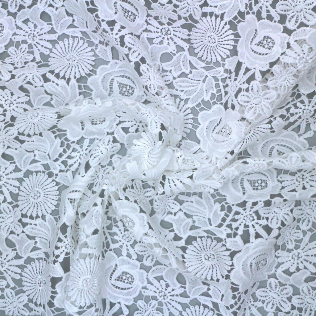 Three-Dimensional Hollow Fabric Water-Soluble White Embroidered Wedding Dress Classic Fashion Round Irregular Pattern Bag Wedding Cloth