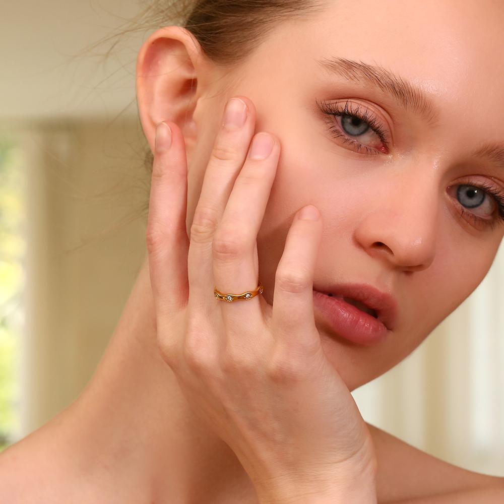 E.B.belle Rhinestone Eight Awn Star Wave Shape Ring  Stainless Steel 18k Gold Plated Exquisite Women Jewelry For Party Dating