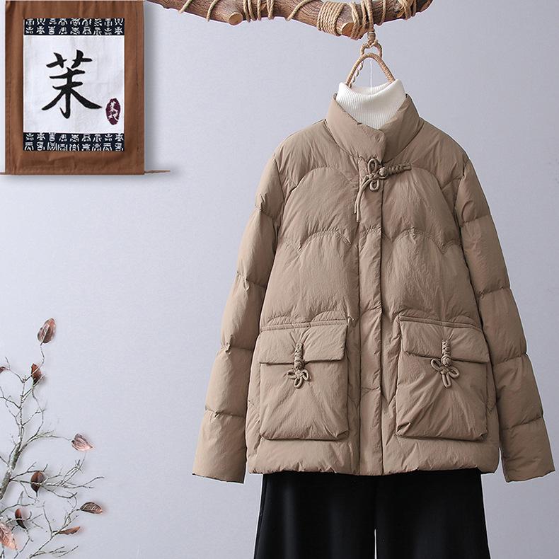

Xiaoxiangfeng short down jacket women s 2025 winter new fashion retro button embroidered warm small jacket M хаки