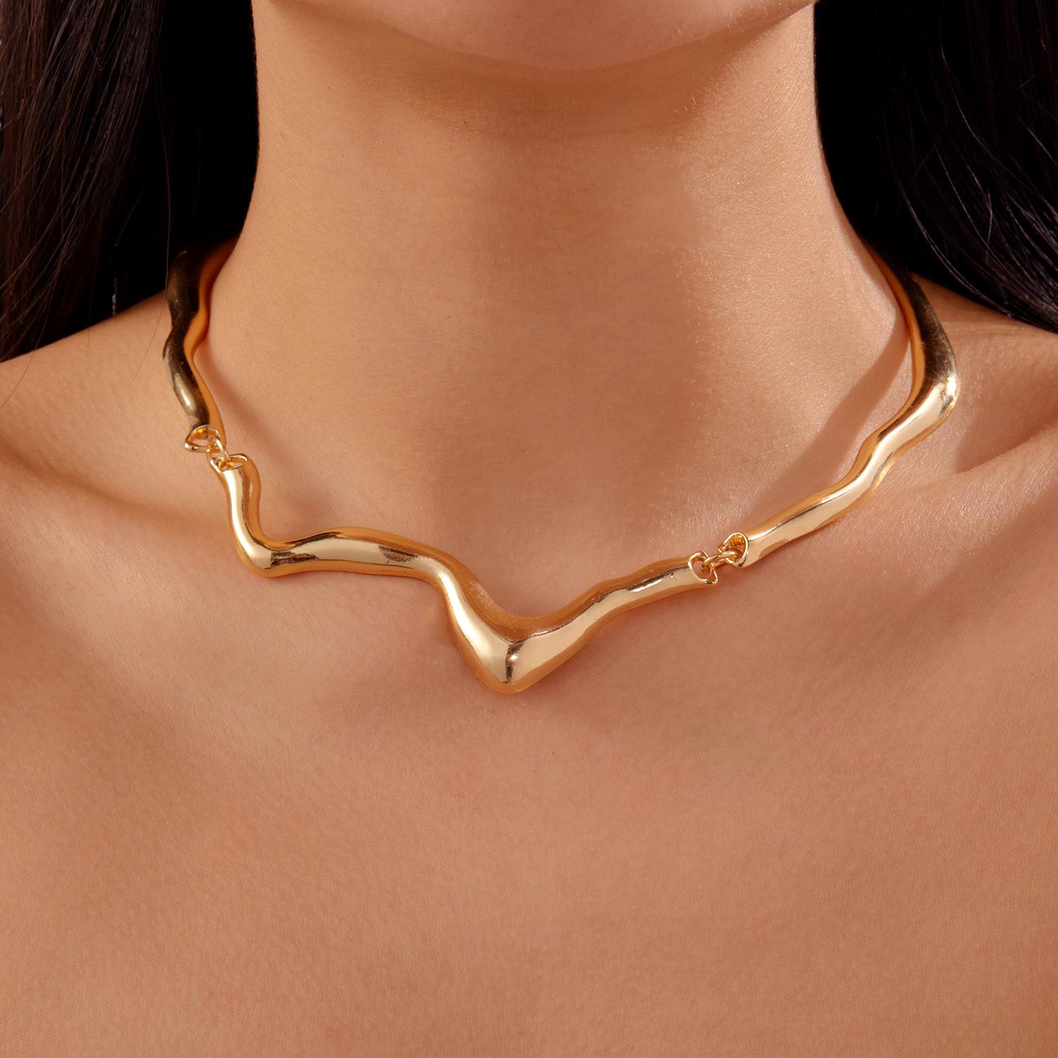 

Punk Irregular Wave Choker Necklace for Woken Exaggerated Chunky Metal Twisted Necklaces Girl Wedding Party Jewelry Accessories