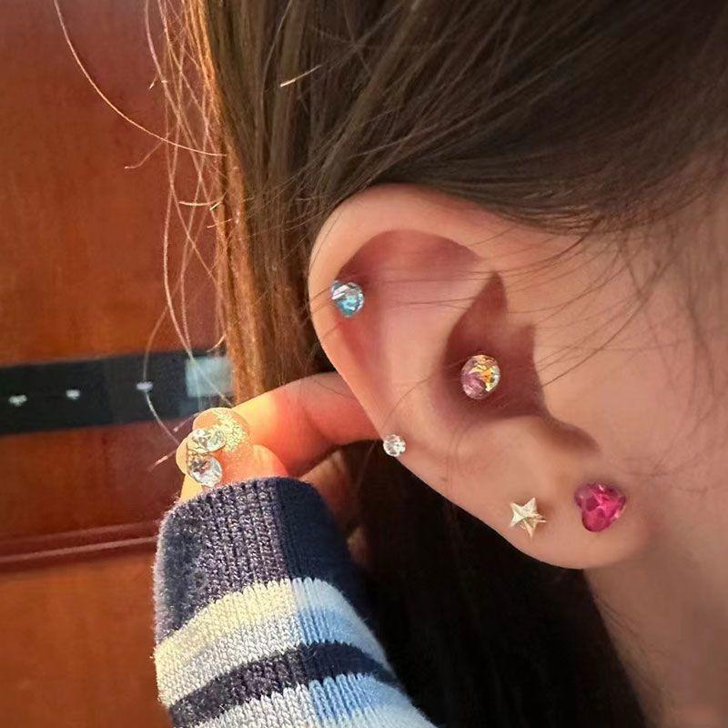 

Piece set, flash round diamond colored stud earrings, titanium steel silver needles, new exquisite ear hole earrings jewelry