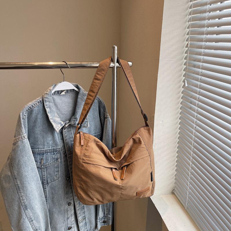 Large capacity tote bag women's summer new trend simple messenger bag bag fashion casual shoulder bag