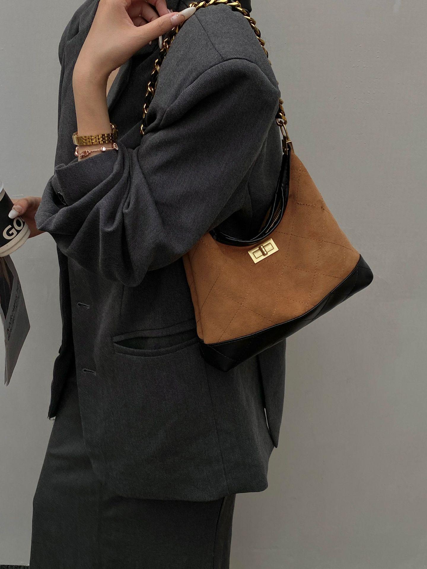 

Women s 2025 High-End Retro Versatile Crossbody Shoulder Bag - European & American Fashion Dumpling Design коричневый