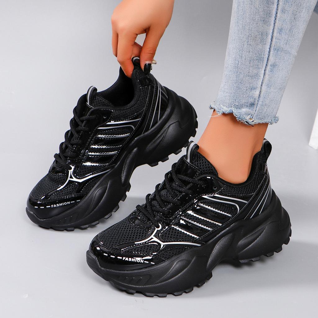 Neue atmungsaktive und bequeme Low-Top-Farbabstimmungs-Sport- und Freizeitschuhe, modische Jugend-Set-Top-Schnürschuhe, Damenschuhe, Dad-Schuhe