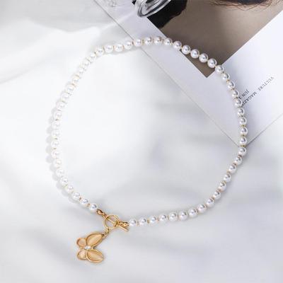 Fashion Cute Butterfly Pendant Necklace for Women White Round Bead Choker Goth Retro Necklaces Trend Jewelry