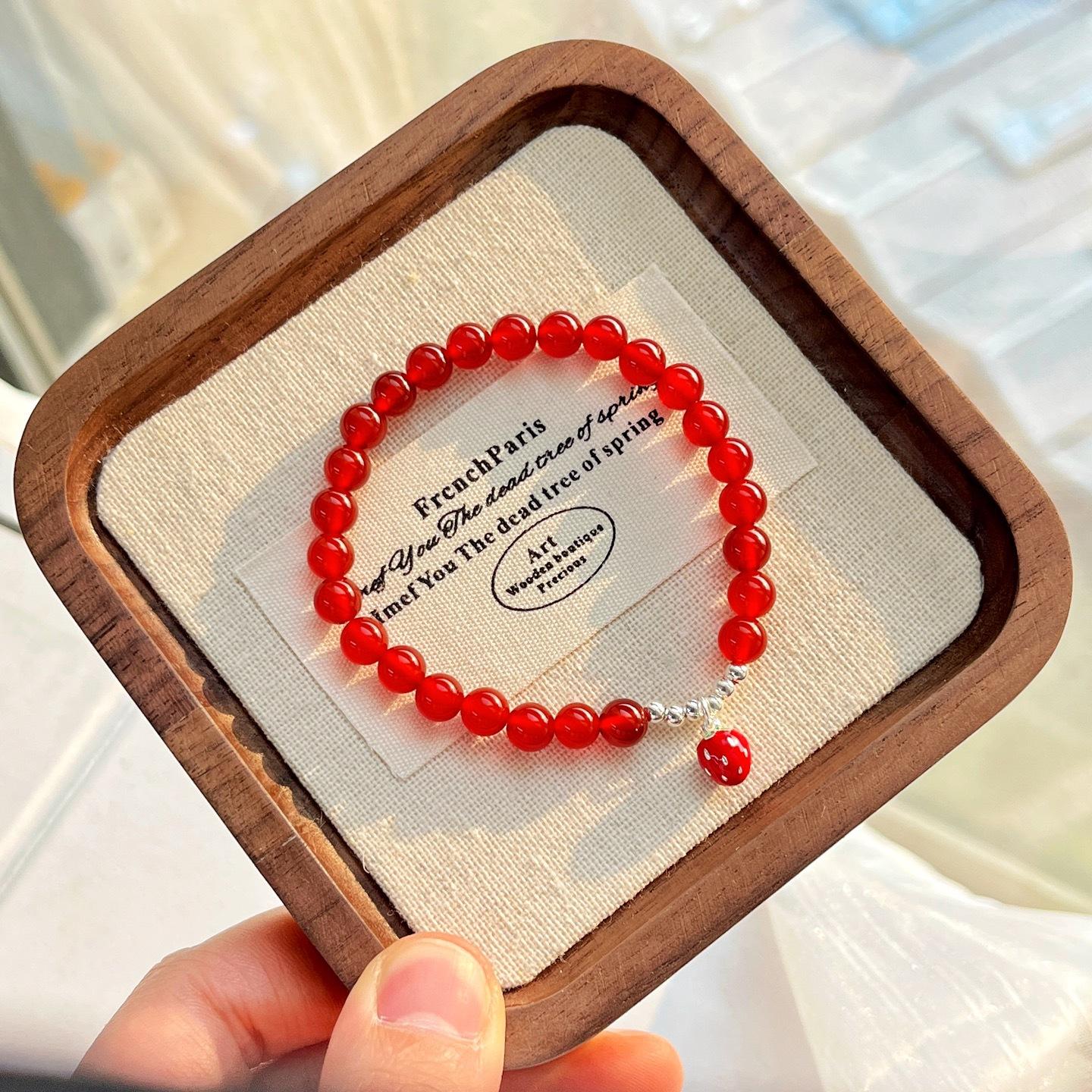 925 Silver Strawberry 6Mm Pigeon Blood Red Vitreous Natural Chalcedony Bracelet