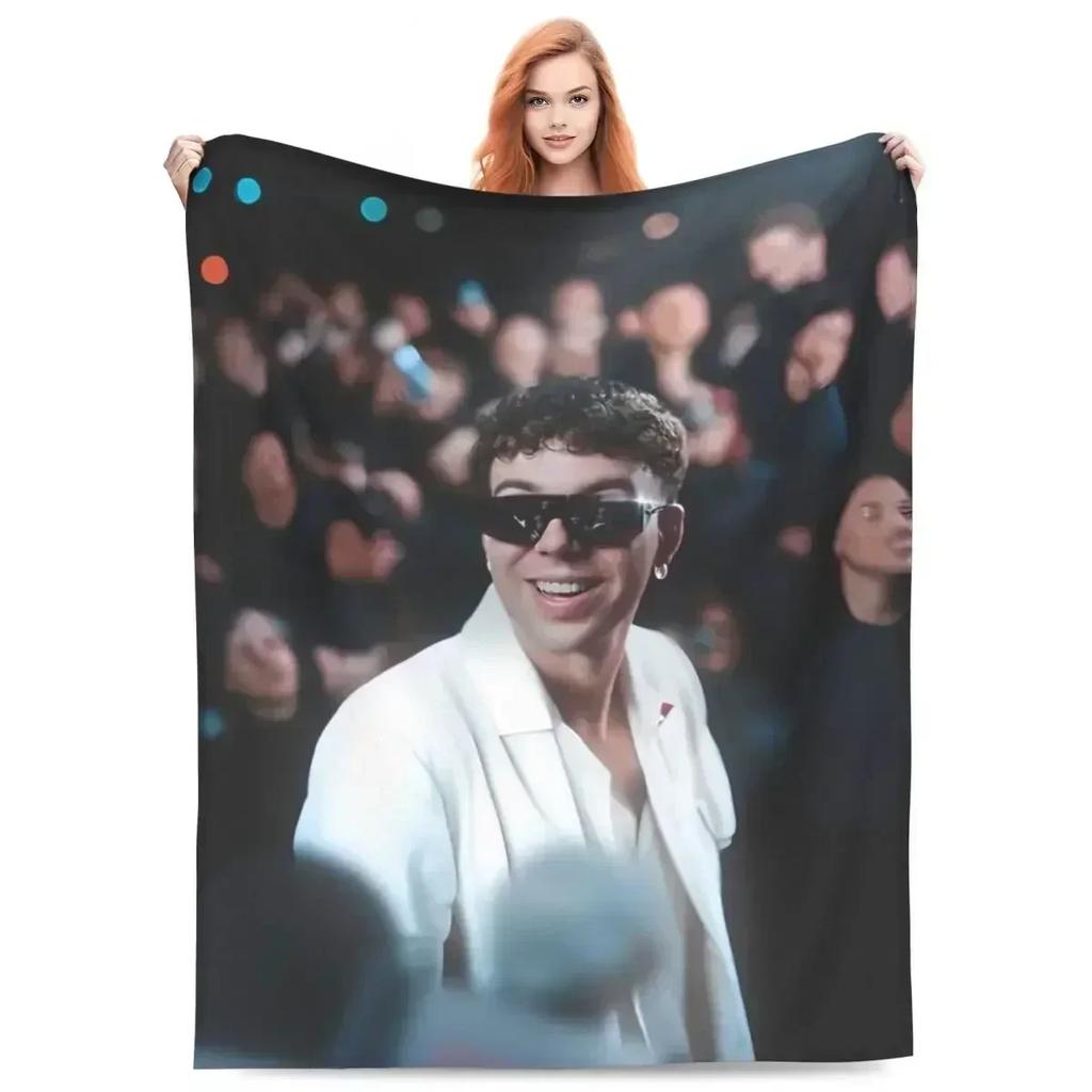 Singer Quevedo Blankets Reggaeton Latin Pop Latin Trap Plush Novelty Breathable Throw Blankets for Coverlet Spring/Autumn