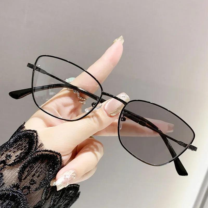 Cat Eye Photochromic Myopia Glasses Fashion Metal Frame Color Changing Near Sight Eyewear Anti Blue Light  Minus Diopter Glasses