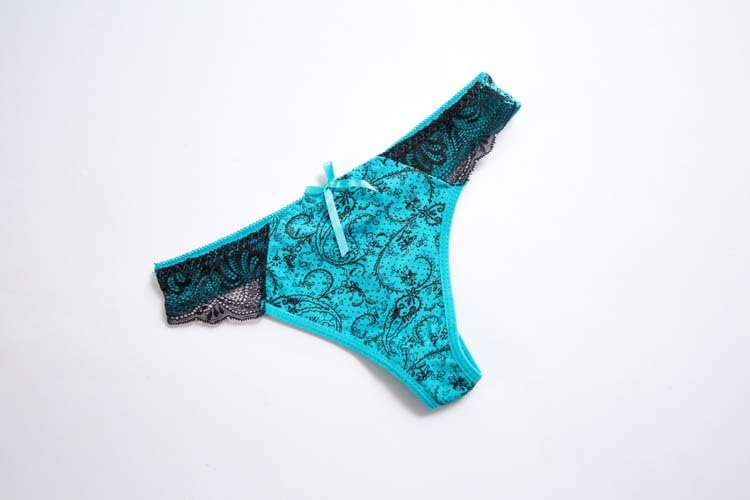 Unigrand Sexy Lingerie Bra and Panty Set (C85/XL, Purple)