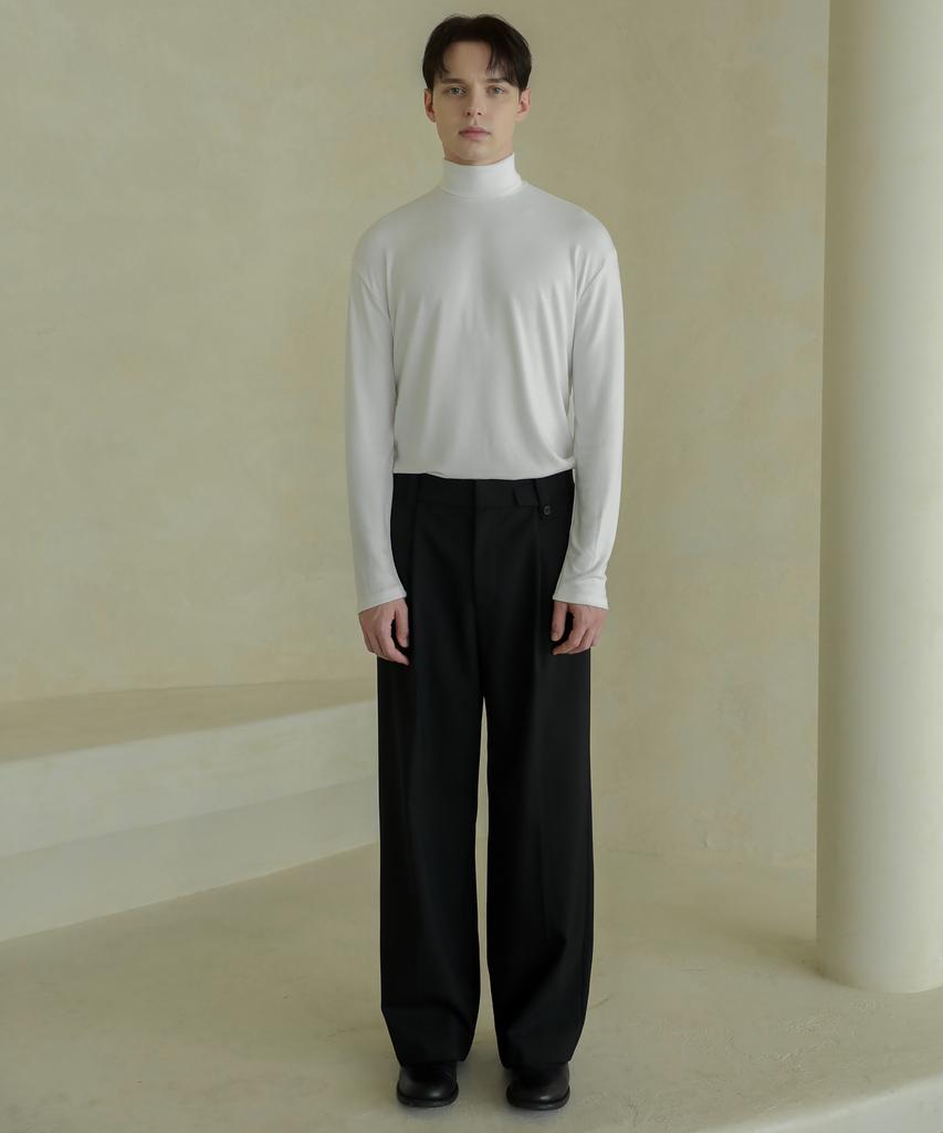 ESN Perfect Turtleneck Knit T-Shirt Off White