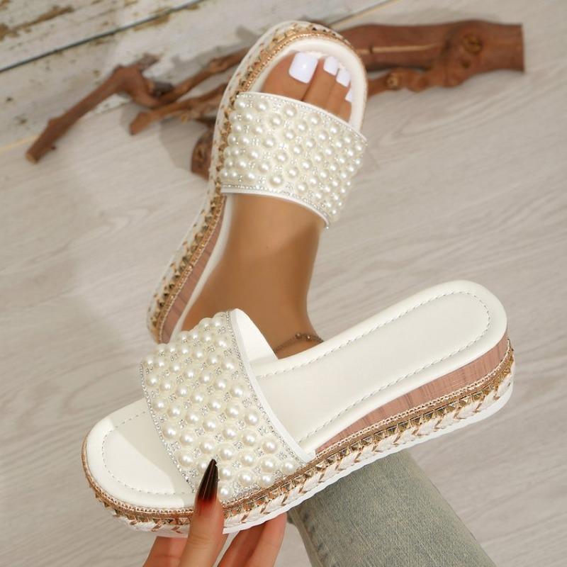 Shiny Crystal Pearl Platform Slippers Women Fashion Rivet Decor Wedge Sandals Woman Summer 2026 Non Slip Thick Sole Beach Slides