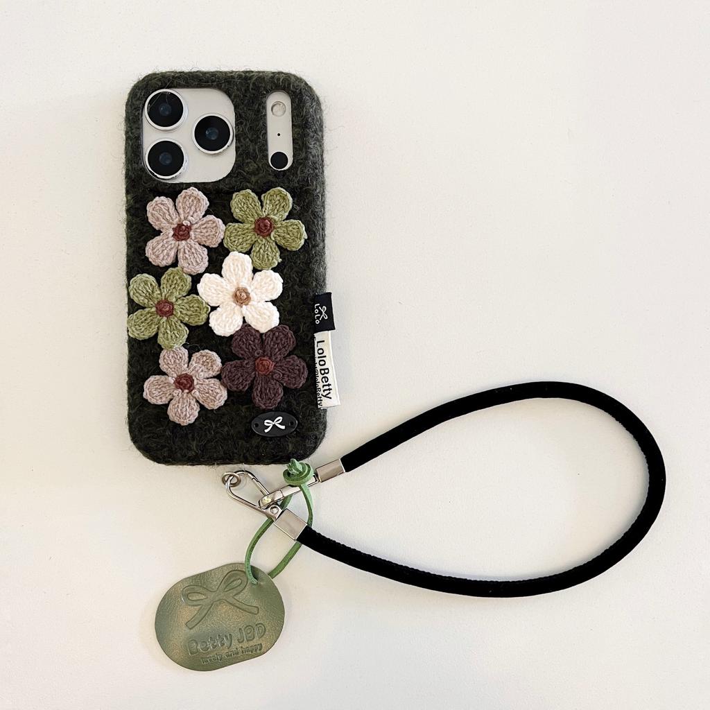 Autumn and winter plush flower is suitable for 17 Apple 16promax mobile phone case 15pro all-inclusive 14 anti-drop 13 protective case