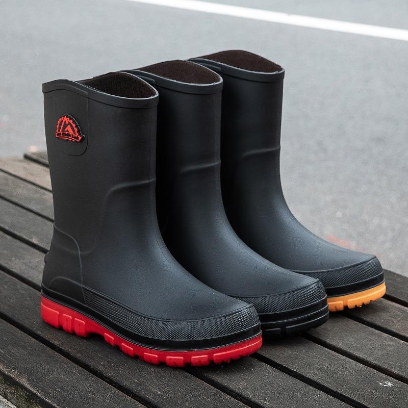 Fashion men's waterproof shoes rain shoes adult outdoor casual non-slip rain boots medium tube warm work shoes rubber shoes