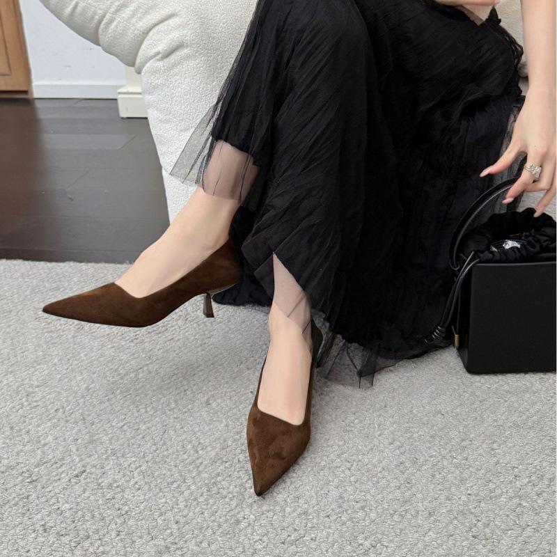 Zapatos de mujer versátiles de trabajo para commuting 2025 nuevos delgados de tacón alto de boca ligera de pie de ante