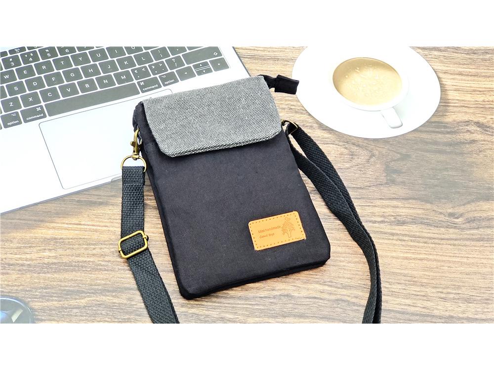 2023 New Solid Color Multi-Layer Canvas Crossbody Phone Bag - Simple, Small Crossbody Women's Bag