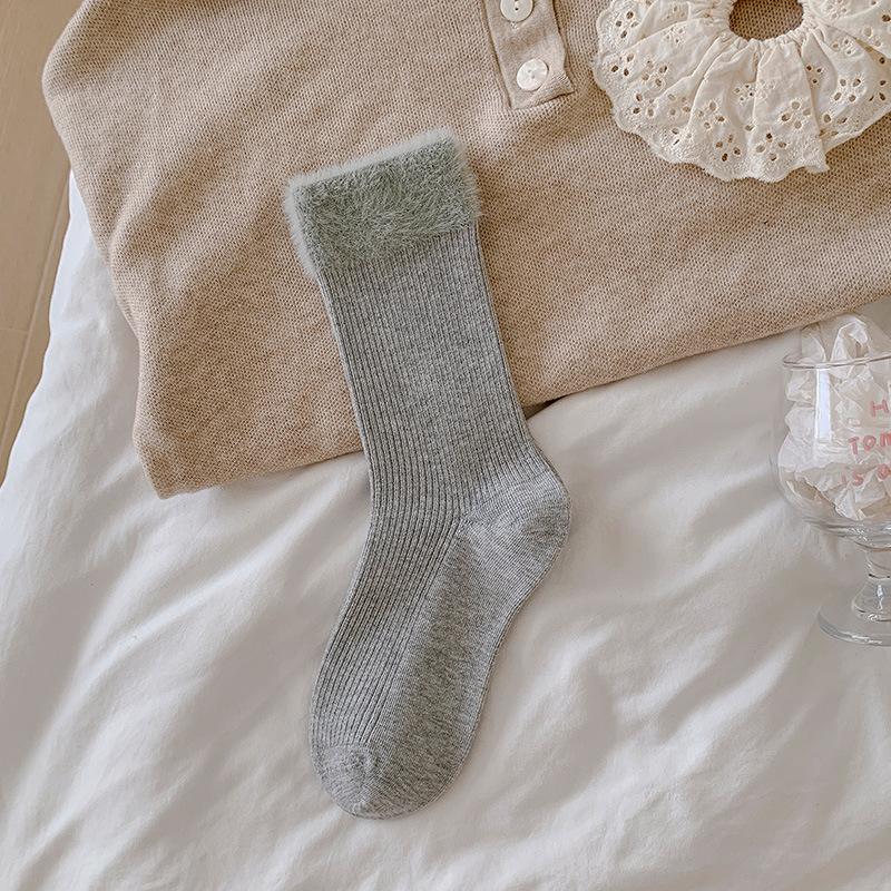 

Female Autumn and Winter New Solid Color Smoke A Wool Lace Gray Tube Pile Socks 1 pair светло-серый