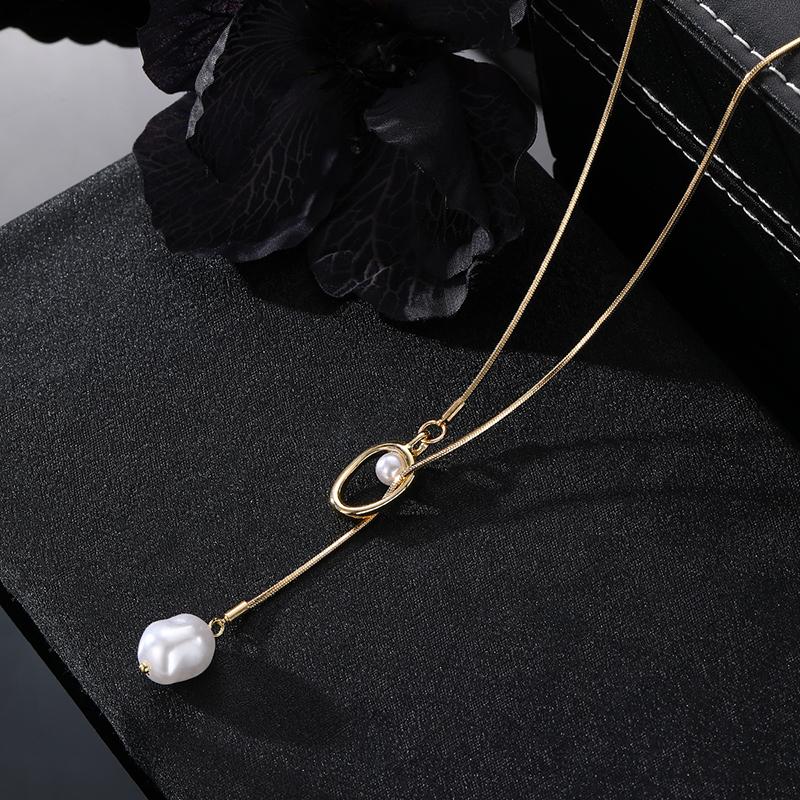 2025 Y-Shaped Snake Bone Chain Long Necklace Irregular Baroque Pearl Adjustable Pendant Necklace for Women Simple Jewelry