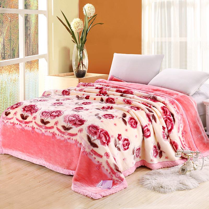 Double-Layer Raschel Blanket: Thick, Warm Crystal Velvet Cover for Autumn and Winter