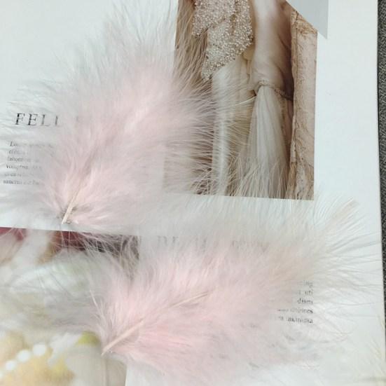2Pcs Feather Hair Clip Faux Pearl Rhinestone Hairpin Party Headwear Headdress