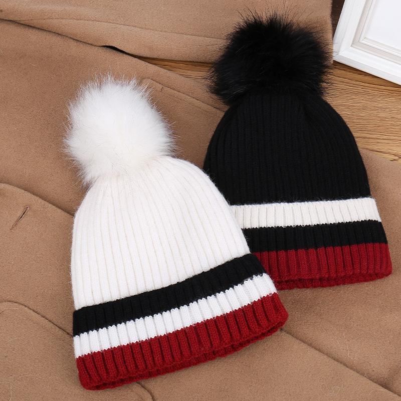 Fashionable Autumn/Winter Pom-Pom Striped Decorative Versatile Knit Hat, Warm And Comfortable, Stylish Casual Wool Beanie