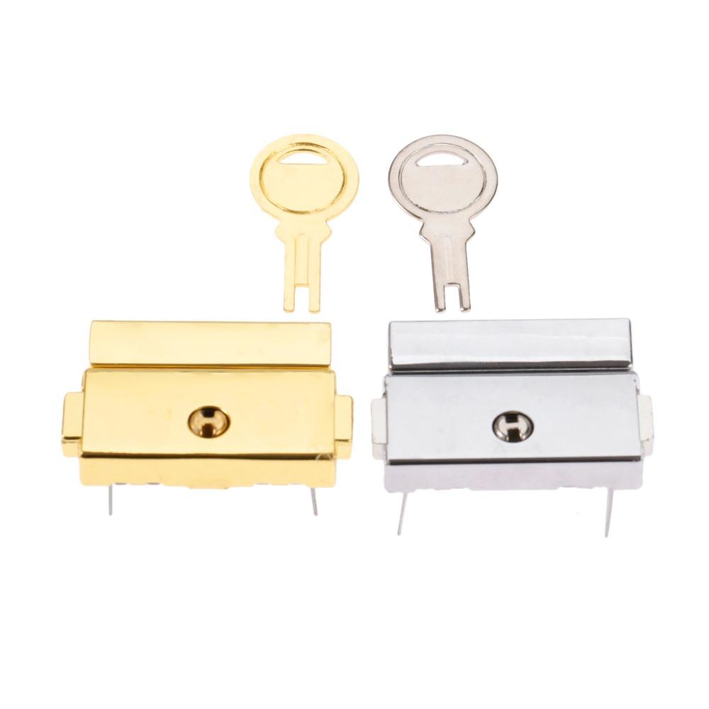 DRELD 33*25mm Box Hasps Zinc Alloy Lock Toggle Catch Latches for Jewelry Suitcase Buckle Clip Clasp Vintage Hardware Silver