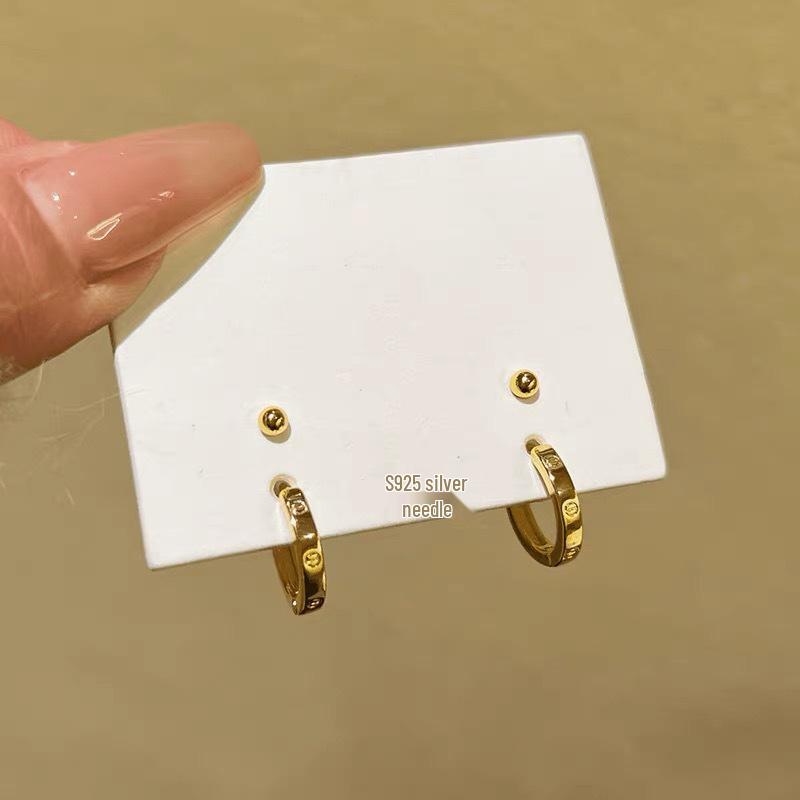 

Golden Bean Women s Four-Piece Stud Earrings - Elegant Design and High-End Texture