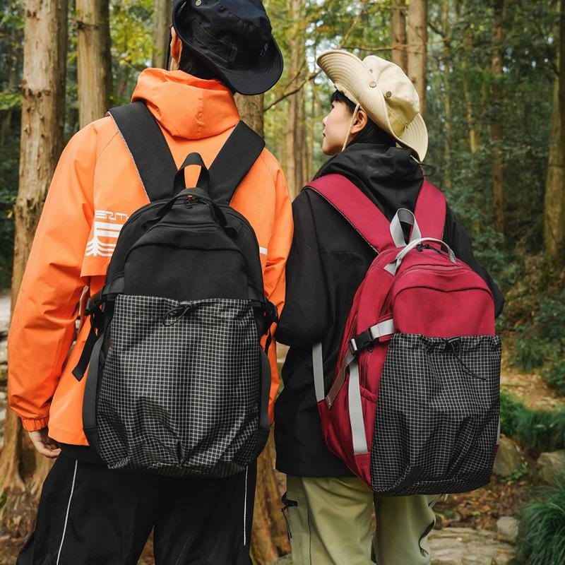 Large-capacity, Lightweight Backpack for Both Men and Women with Contrasting Colors, High Appearance Level, Casual and Versatile Travel Backpack