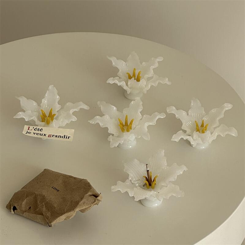 Cute Lily Shape Glass Fragrance Ornament Appearance Girl Pink Flowers Ins Wind Glass Fragrance Ornament