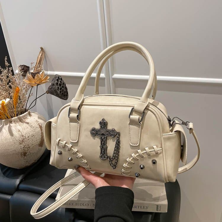 Женская сумка-бостон с шипами, сумка через плечо белый